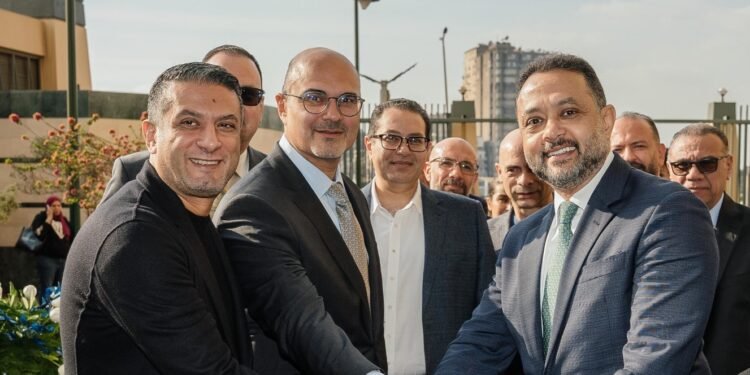 بنك الإمارات دبي الوطني – مصر يفتتح فرع نايل سيتي الجديد بمساحة مضاعفة لتعزيز راحة العملاء وتحسين تجربتهم المصرفية