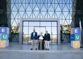 جامعة مصر للمعلوماتية تطلق مبادرة لدعم طلابها للحصول على شهادات مهنية دولية في تكنولوجيا الأعمال