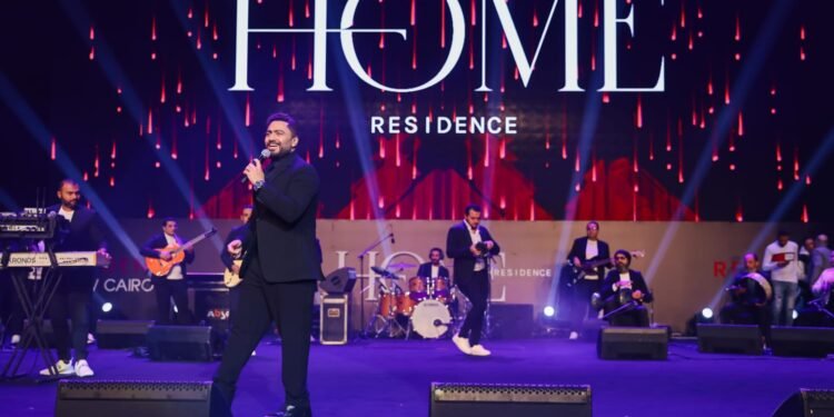 هوم تاون للتطوير العقاري” تطلق أحدث مشروعاتها السكنية Home Residence في احتفالية ضخمة و تامر حسني نجم الحفل