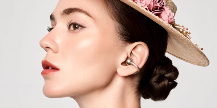 ترقبوا سماعات HUAWEI FreeBuds Pro 4 وHUAWEI FreeClip بلونها الجديد الذهب الوردى قريبا فى مصر بتقنيات صوت متقدمة