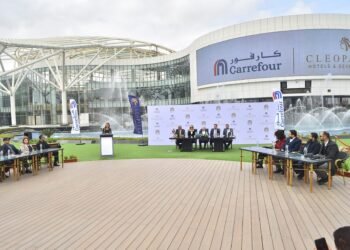 كارفور مصر توقع عقد أول وأكبر فروعها بالشيخ زايد مع كليوباترا جروب