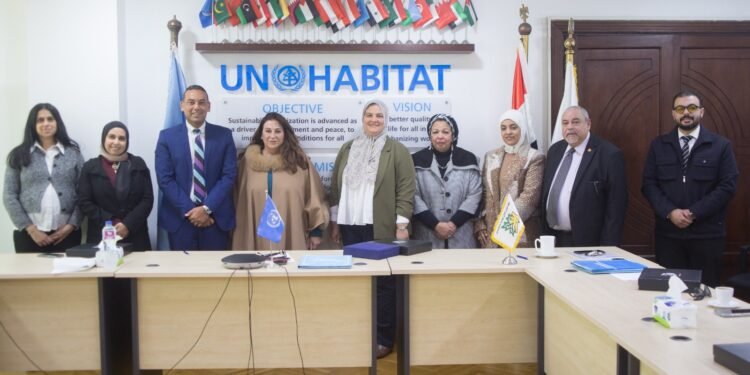 مذكرة تفاهم بين معهد الوادي العالي للهندسة والتكنولوجيا وبرنامج الأمم المتحدة للمستوطنات البشرية لتعزيز التنمية الحضرية المستدامة