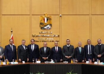 “إي فاينانس” تتيح تحصيل أقساط عقارات المغتربين بالدولار الأمريكى