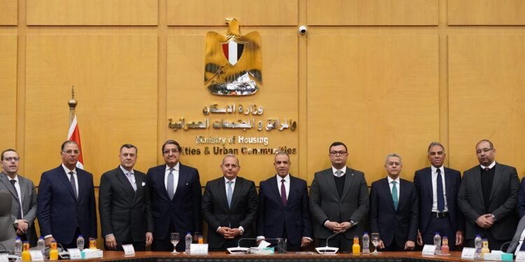 “إي فاينانس” تتيح تحصيل أقساط عقارات المغتربين بالدولار الأمريكى