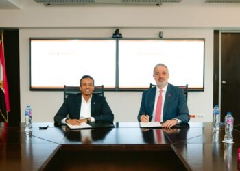 المطورون العرب القابضة” تتعاون مع “إي آند بيزنس” لتطوير البنية التحتية للاتصالات في مشروعي نيووم أسيوط ونيووم مستقبل