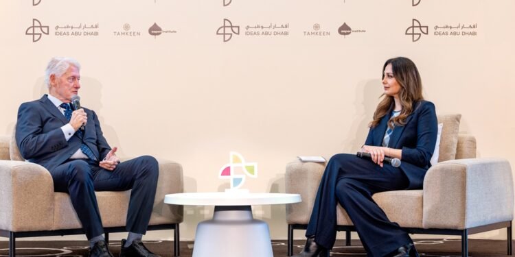 منتدى أفكار أبوظبي ومبادرة كلينتون العالمية تجمعان قادة الغد لمناقشة مواجهة التحديات العالمية الملحة في القرن الحادي والعشرين