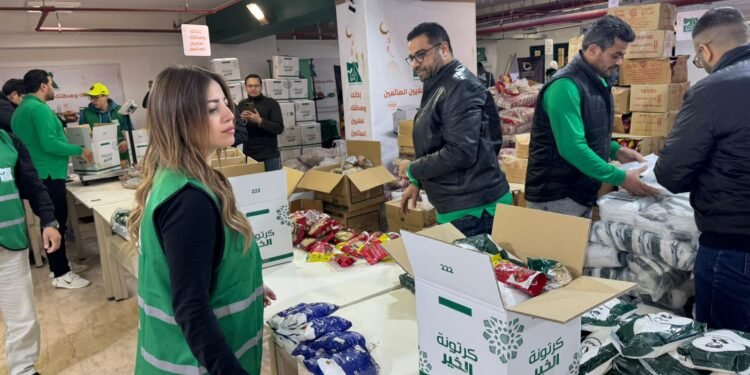 نجوم الرياضة يشاركون “مصر الخير” في تعبئة كراتين حملة إفطار صائم 