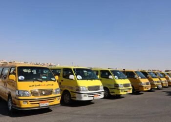 البنك الزراعي المصري يسلم 78 سيارة ميكروباص ضمن مبادرة إحلال السيارات بمحافظة المنيا