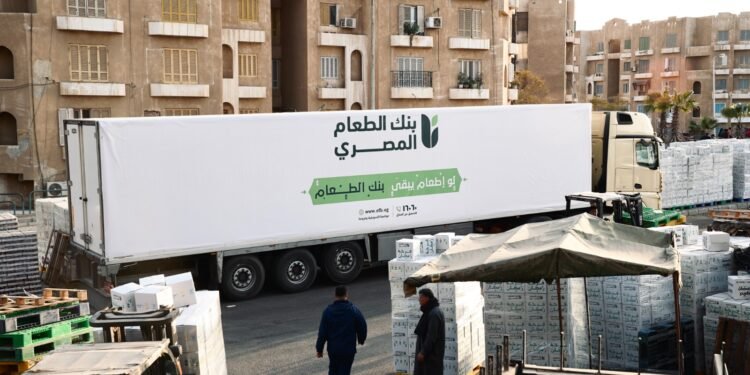 بنك الطعام يتعاون مع 4 آلاف جمعية شريكة لضمان الأمن الغذائي للأسر الأكثر احتياجًا