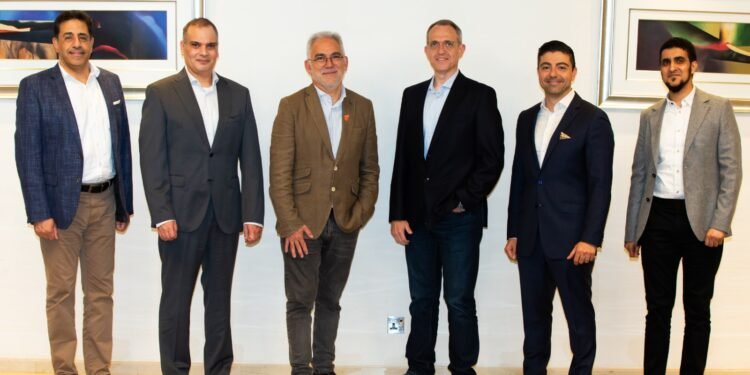 جينيسيس وتكنولدج تمهّدان الطريق لتحقيق تحوّل على المستوى العالمي