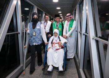 تسليم بطاقات “نسك” خارج السعودية، والبداية لحجاج ماليزيا