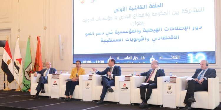 كجوك : 3 أولويات للسياسات المالية.. لدفع النشاط الاقتصادي وخفض المديونية الحكومية