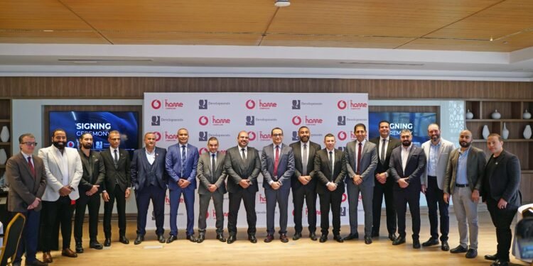 “ڤودافون مصر” و”كيو للتطوير العقاري” تتعاونان لتقديم حلول اتصالات ذكية لمشروعات “كيو هيلز” و”كيو نورث