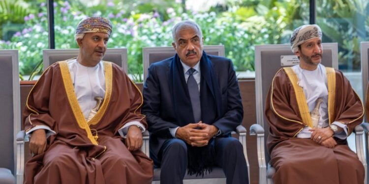 توقيع اتفاق بين الاسكان العمانية و طلعت مصطفى لتطوير مشروعين عقاري وسياحي باستثمارات 1.5 مليار ريال عماني