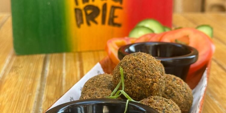 مطعم Ting Irie دبي يحتفل باليوم العالمي للفلافل بعرض مميز