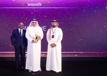 “وي ون” تحصد جائزة أفضل شركة أمنية لعام 2025