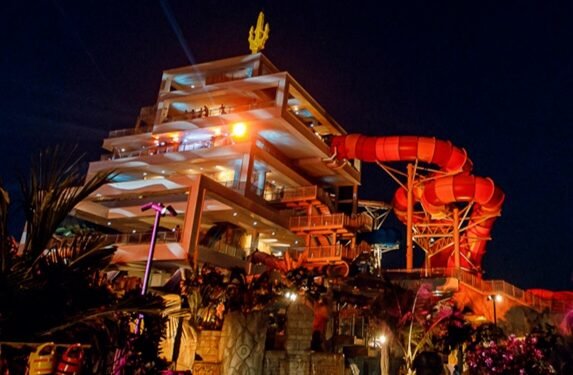 عودة الحدث الأسطوري “أكوافنتشر After Dark “: إصدار اللقاء يجمع بين الموسيقى، والإثارة، وسحر ضوء القمر