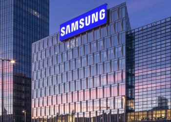 سامسونج تواجه اتهامات بانتهاك الخصوصية عبر تطبيق إسرائيلي مُثبّت مسبقًا على هواتفها في المنطقة العربية