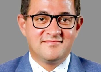 وزير المالية يوجه بتسهيل الإجراءات الجمركية لضيوف الرحمن