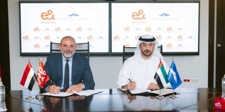 *”إي آند مصر” تعلن عن شراكة استراتيجية مع مدينة الفجيرة للإبداع لتمكين رواد الأعمال المصريين إقليميًا