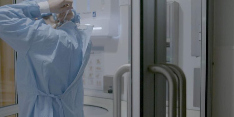 مستشفى أهل مصر للحروق يحذر من العدوى باعتبارها السبب الأبرز لمضاعفات مرضى الحروق