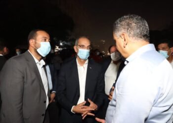 وزير الاتصالات يتفقد سنترال رمسيس ويطمئن على استعادة الخدمات ومصابي الحريق