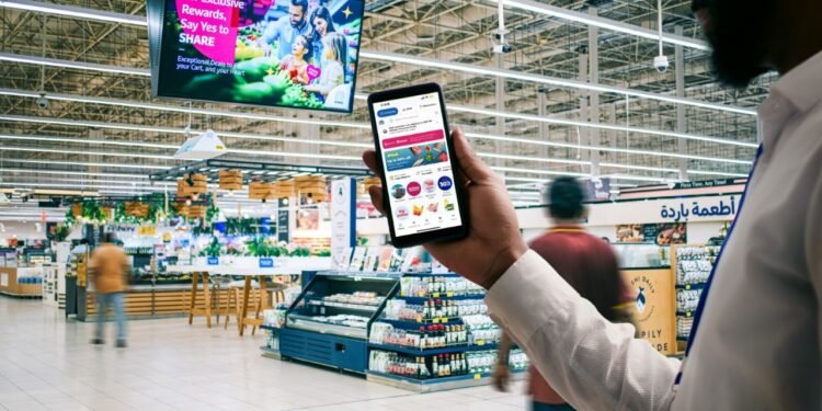 شراكة بين “بريسيجن ميديا” التابعة لماجد الفطيم و”ريتيلو” لتعزيز حلول الوسائط الإعلامية في قطاع التجزئة في المملكة العربية السعودية ومصر