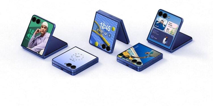 Galaxy Z Flip7’ من سامسونج: قوة الذكاء الاصطناعي في جهاز بحجم الجيب مع شاشة ‘FlexWindow’ جديدة تغطي الواجهة بالكامل