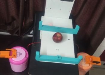 فتاه عربيه تبتكر جهاز ذكي يعمل بتقنيات الذكاء الاصطناعي لفرز النفايات تلقائياً