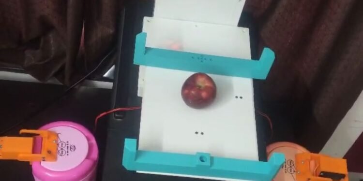 فتاه عربيه تبتكر جهاز ذكي يعمل بتقنيات الذكاء الاصطناعي لفرز النفايات تلقائياً