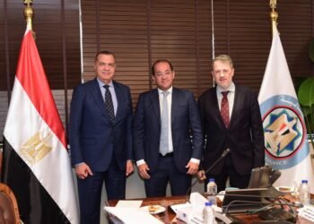 وزير المالية.. في لقائه مع رئيس الاسلامية للتنمية :  نتطلع إلى تعاون أكبر يفتح آفاقًا أوسع للقطاع الخاص