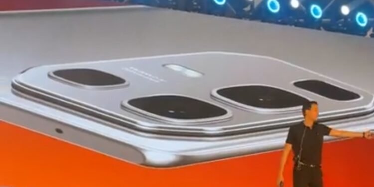 Infinix تكشف النقاب عن سلسلة هواتف ذكية متطورة في احتفال بالمتحف المصري الكبير