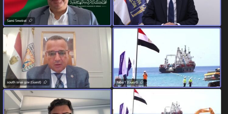 وزيرا الاتصالات المصري و الاقتصاد الاردني يشهدان إنزال الكابل البحرى “كورال بريدج” في طابا