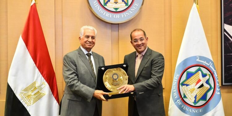 بروتوكول تعاون بين «المالية» والأكاديمية العربية للعلوم الإدارية والمالية والمصرفية