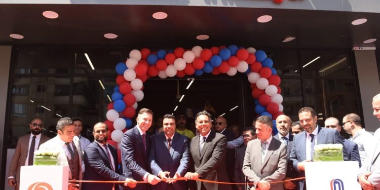 ماجد الفطيم” تحتفي بإنجاز جديد في مصر وتفتتح متجرها المائة، وأول متجر لكارفور في محافظة السويس 