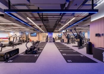 فيتنس فيرست تعيد افتتاح ناديها في مدينة دبي للإعلام بتصميم مبتكر ورؤية