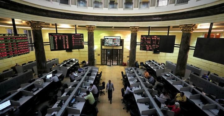 البورصة المصرية تبدأ تعاملات الخميس بارتفاعات طفيفة بعد خفض الفيدرالي للفائدة