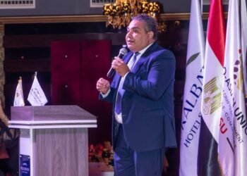 محمد عيد سليمان يحصد جائزة التميز في التسويق السياحي الدولي من الاتحاد الأفريقي الآسيوي