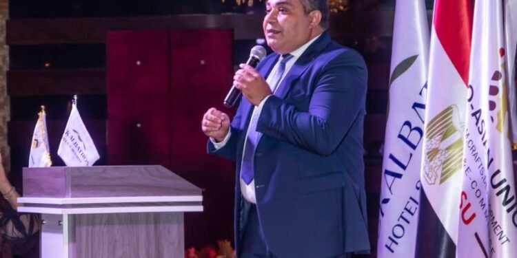 محمد عيد سليمان يحصد جائزة التميز في التسويق السياحي الدولي من الاتحاد الأفريقي الآسيوي