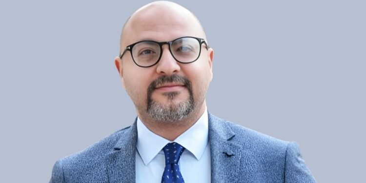 خبير ذكاء اصطناعي يحذر: سباق الذكاء الخارق بدأ فعليً واعتماد سياسة البيانات المفتوحة خطوة حاسمة لتعزيز جاهزية مصر