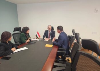 وزير الاتصالات يبحث مع الشركات الأمريكية التوسع فى استثماراتها فى مجال التعهيد فى مصر والتعاون فى مجال بناء القدرات الرقمية