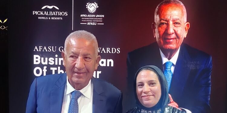 كامل أبو علي.. القائد الملهم في عيون العالم.. ومحمد عيد سليمان يكشف لـ «إيجي إيكونومي» خطط Pickalbatros للتوسع في نيفر لاند بشرم الشيخ ومرسى علم والمغرب