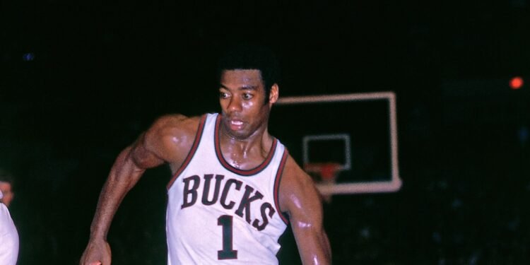 أساطير (NBA) يشاركون في فعاليات “منطقة مشجعي NBA” ضمن مباريات دوري كرة السلة الأمريكي للمحترفين (NBA) أبوظبي 2025