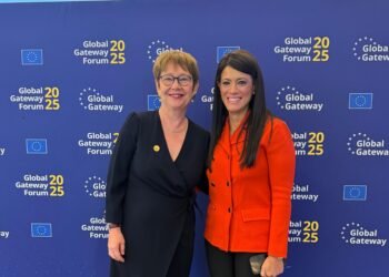 وزيرة التخطيط تلتقي رئيسة البنك الأوروبي للتنمية لمناقشة محفظة التعاون خلال منتدى البوابة العالمية ببروكسل