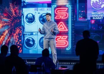 كاسبرسكي تكشف عن برمجية تجسس جديدة من مجموعة “HackingTeam” خلال قمة محللي الأمن 2025