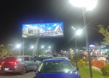 ازدحام شديد بمحطات الوقود بعد أنباء عن زيادة الأسعار بدءاً من الغد