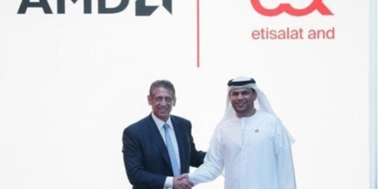 إي آند الإمارات وAMD توقعان اتفاقية تعاون استراتيجي لاستكشاف مجالات استخدام الذكاء الاصطناعي