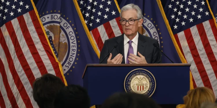 ايبوري تتوقع خفضا جديدا للفائدة من جانب الفيدرالي في ديسمبر المقبل