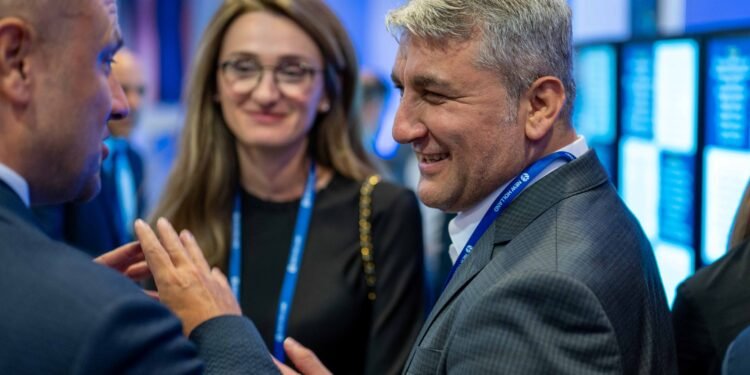 غسان عبود للسيارات توقّع اتفاقية توزيع مع “نيو هولاند” لتعزيز قطاع الزراعة في سوريا