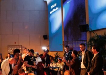 فعالية مستثمري زينون دبي تكشف عن  AMRA كمطور رائد في قطاع العقارات الصحية المعزَّزة بالذكاء الاصطناعي